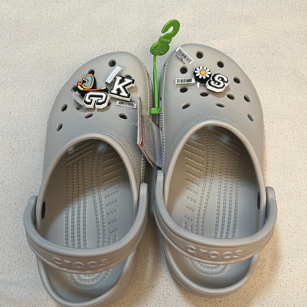 Crocs - Picture 2 of 10